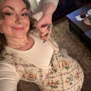 Meet your Posher, Casey